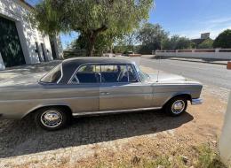 Mercedes-Benz SE b 220 Coupé