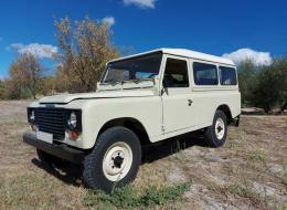 LandRover Santana 109