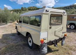 LandRover Santana 109