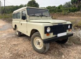 LandRover Santana 109