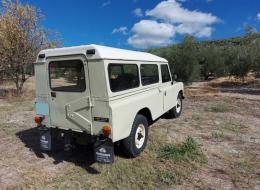 LandRover Santana 109