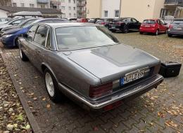 Jaguar Série - XJ 40