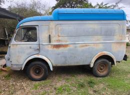 Renault Goélette Fourgon rehauss&eacute;