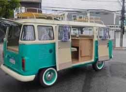 Volkswagen Combi T2 Camper Van