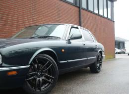 Jaguar Série - XJ 8 4.0