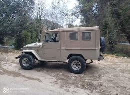 Toyota Land Cruiser FJ43