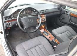Mercedes-Benz CE 220