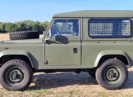 LandRover 90 MILITAIRE