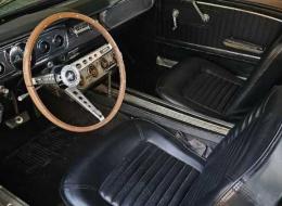 Ford Mustang COUPÉ V8 