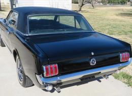 Ford Mustang V8 Pony pack full black