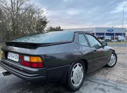 Porsche 924 Turbo 210