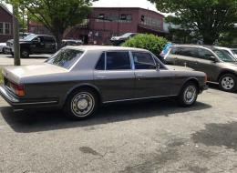 Rolls-Royce Silver Spirit
