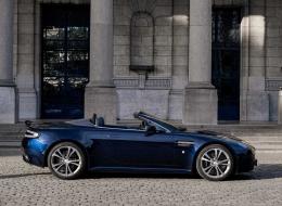 Aston Martin Vantage V12 S Roadster | Midnight Blue | Carbon