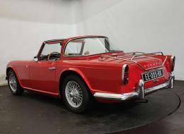 Triumph TR4
