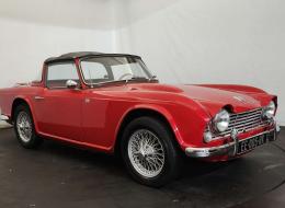 Triumph TR4