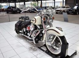 Moto Harley Davidson Heritage Springer