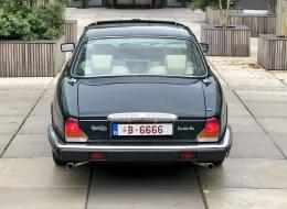 Daimler Double Six V12 5.3