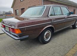 Mercedes-Benz 240 D