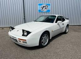 Porsche 944 S2