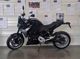 Moto BMW F900R 105cv
