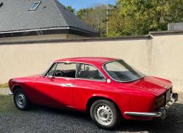 Alfa Roméo Giulia GT 2000 Veloce Bertone