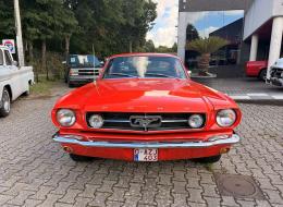 Ford Mustang V8 Fastback