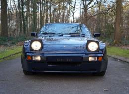 Porsche 944