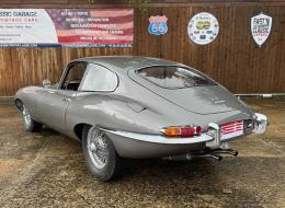 Jaguar Type E S&Eacute;RIE 1 FHC &mdash; 1965
