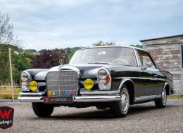 Mercedes-Benz SE 220 Coupé (W111)