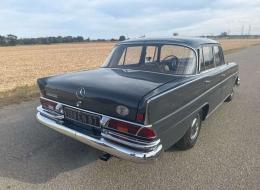 Mercedes-Benz SE 220 1ere main historique complet