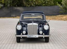 Mercedes-Benz 200 S Berline Découvrable