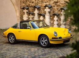 Porsche 911 2.4 E Targa