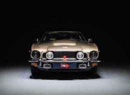 Aston Martin V8 "Oscar India" - Bo&icirc;te manuelle &agrave; 5 rapports.