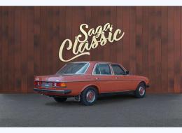 Mercedes-Benz 200 W123