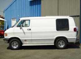 Dodge Ram Van V6