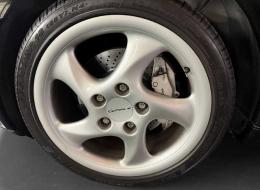Porsche 996 (2) CARRERA 4 3.6