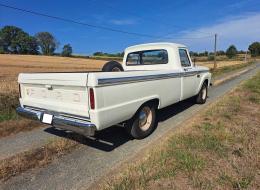 Ford Pick-up F100 Custom cab