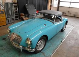 MG A Twin Cam 