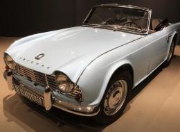 Triumph TR4