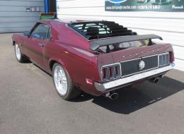 Ford Mustang Fastback V8 302 CI