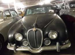 Jaguar 3.8 S black