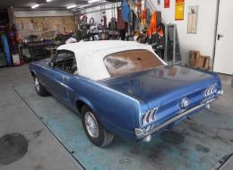 Ford Mustang Convertible 6 cil. 3.3L
