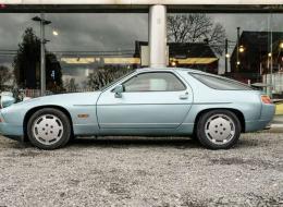 Porsche 928 S4