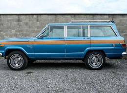 Jeep Wagoneer V8