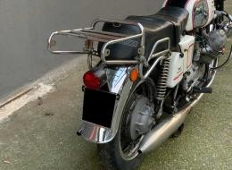 Moto Guzzi V7 700