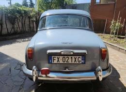 Rover P 100