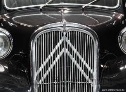 Citroen Traction Avant 'Light fitteen' '47 CH7623