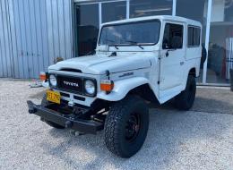 Toyota Land Cruiser FJ40