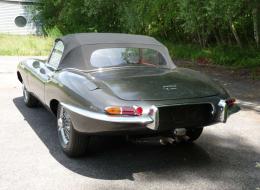 Jaguar Type E série I 3,8 L cabriolet plancher plat