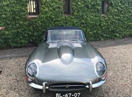 Jaguar Type E Série 1 3.8L  1961 Plancher plat - OBL